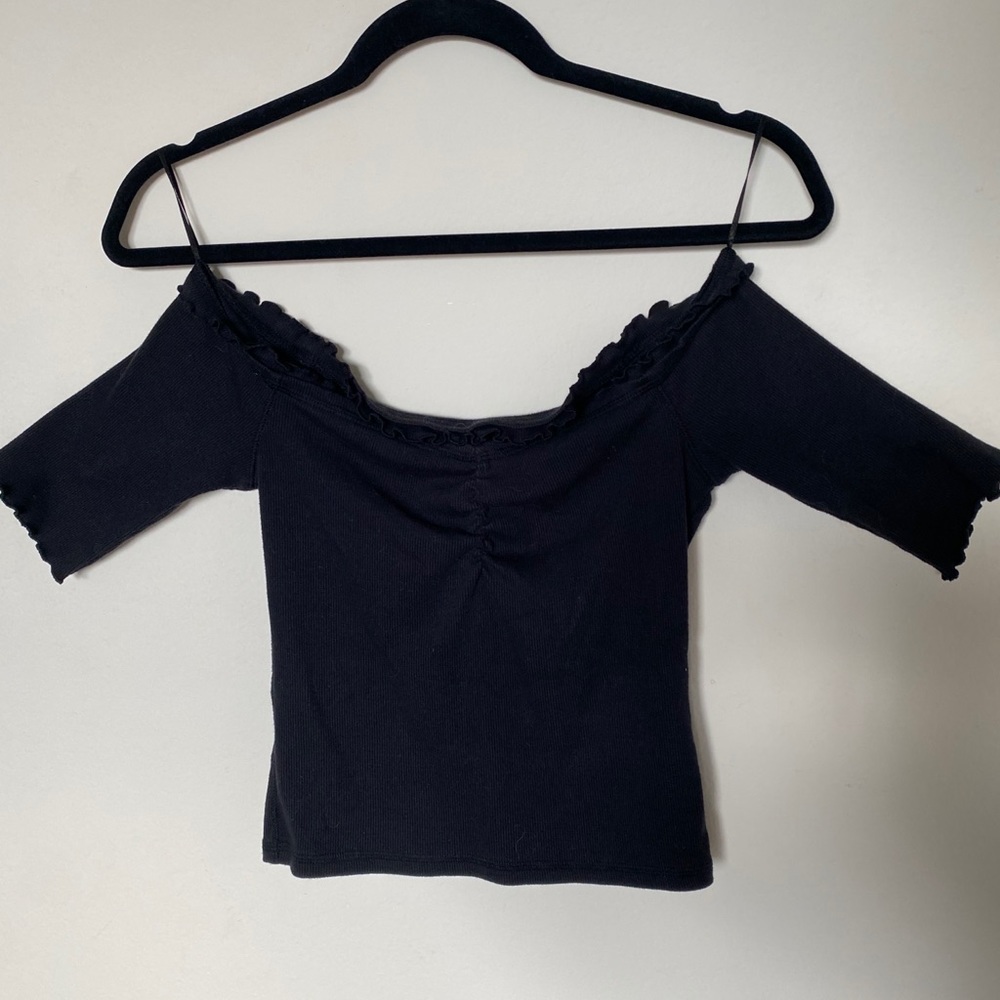 Abercrombie and fitch off the shoulder black top